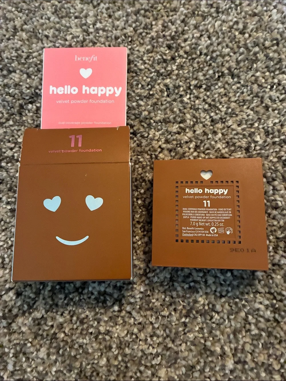 Benefit Hello Happy Velvet Powder Foundation 11